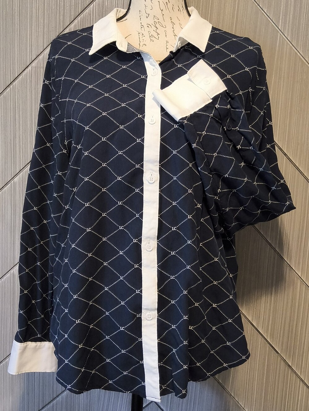 Liz Claiborne Navy Button-Down Shirt with White Trim